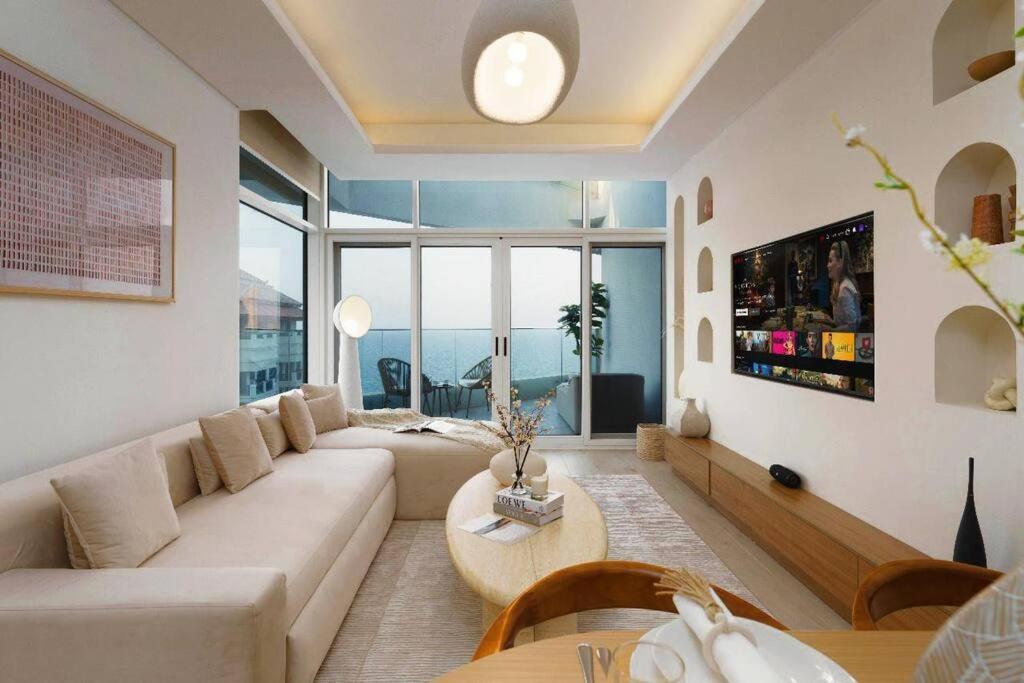 Apartment Azizi Mina Residence, 180 Seaview In Palm Jumeirah Dubai