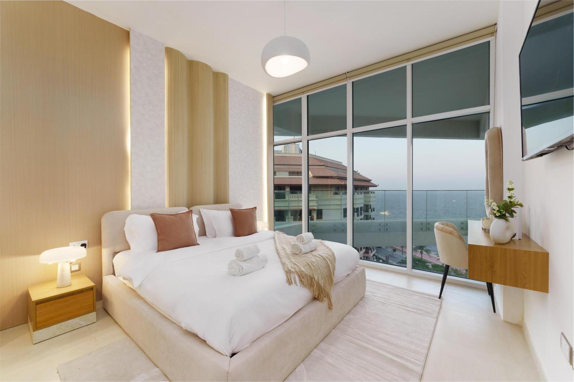 Dejaview Luxury With Private Terrace, Burj & Sea View Appartamento *